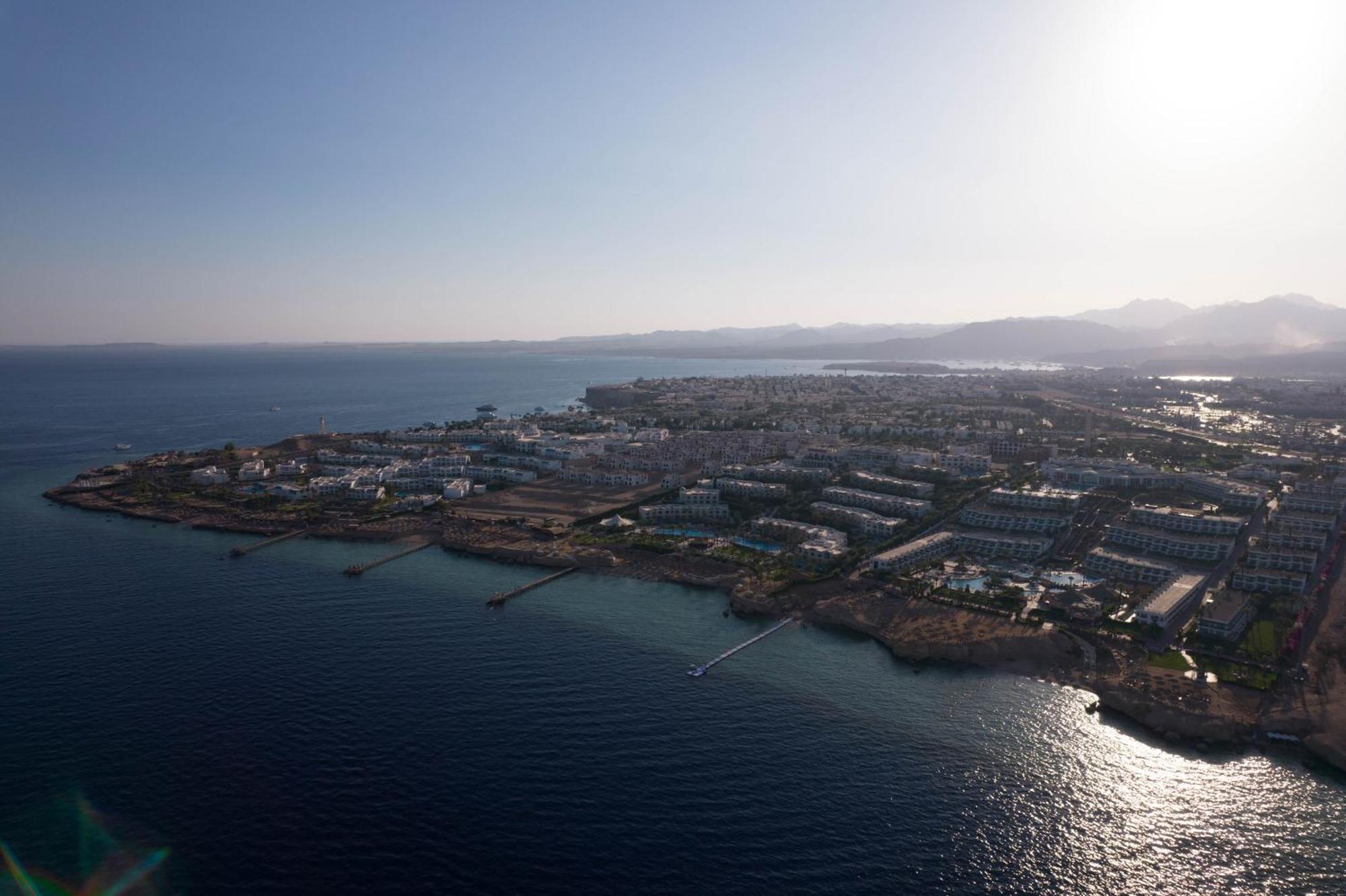 Safir Sharm Waterfalls Resort Buitenkant foto Aerial view of the city