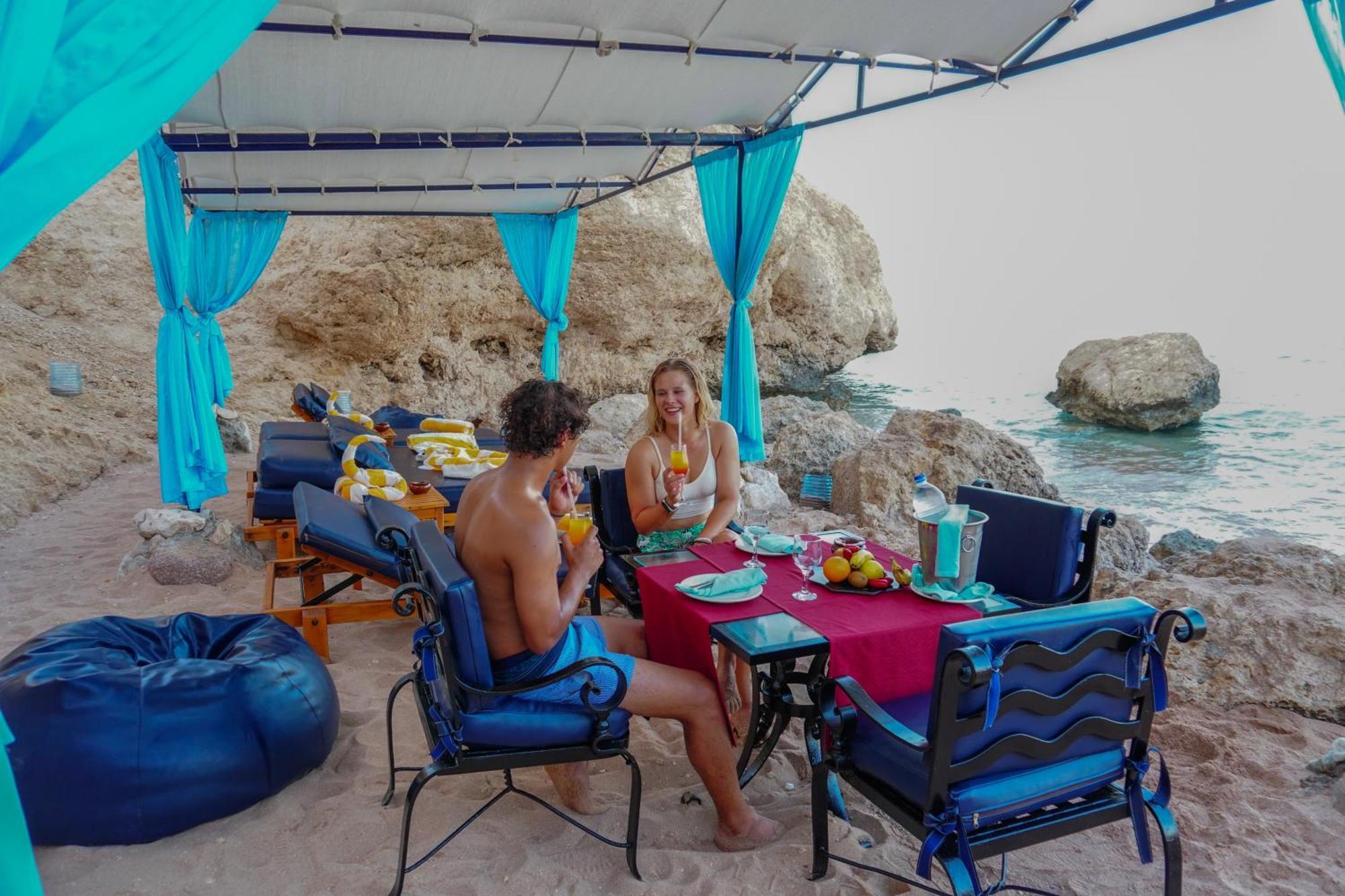 Safir Sharm Waterfalls Resort Buitenkant foto Beach bar in Greece