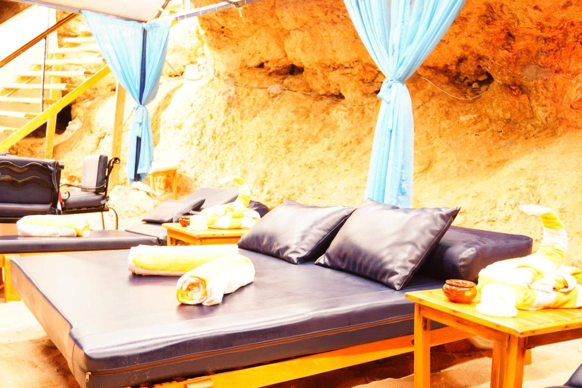 Safir Sharm Waterfalls Resort Buitenkant foto A spa in the Dead Sea