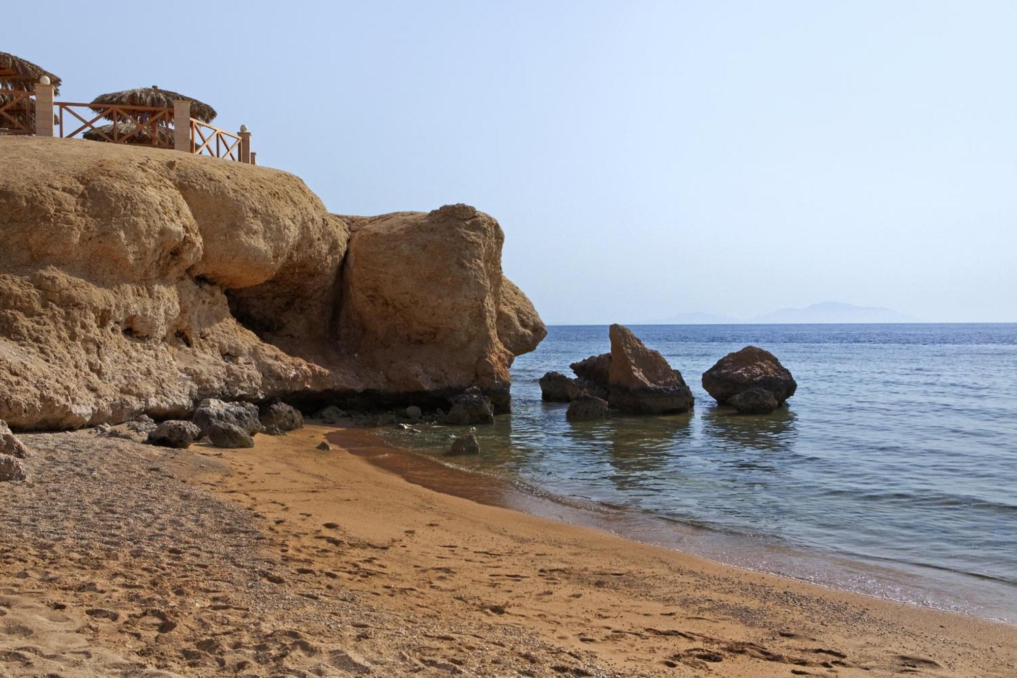 Safir Sharm Waterfalls Resort Buitenkant foto The beach of Agia Marina